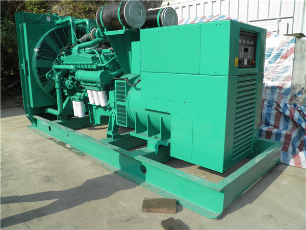 延吉出租发电机 发电机组厂家：柴油发电机组的控制屏的作用是什么？